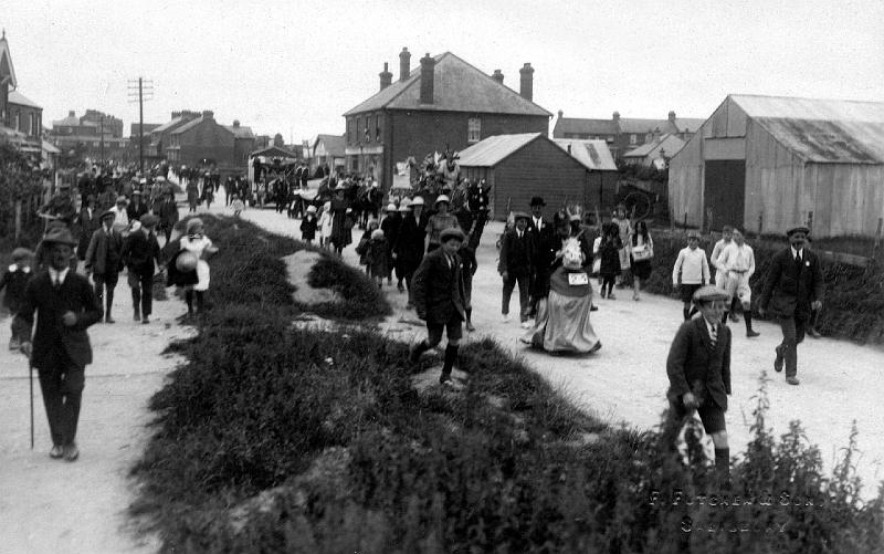 easter parade 1925042.jpg